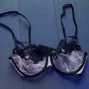 Lace & Mesh Victoria’s Secret Bra